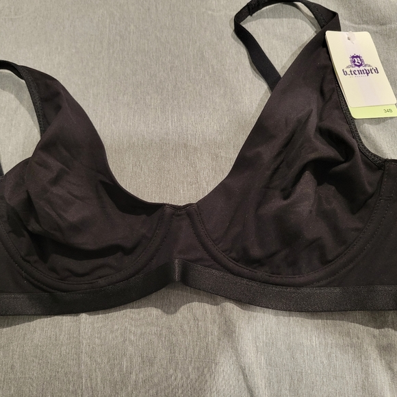 New b.tempt'd Women's Nearly Nothing Plunge Underwire Bra. 34B - Picture 2 of 5